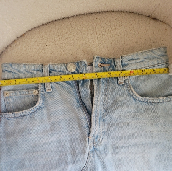 Zara Light Wash Denim Mini Skirt - Picture 6 of 6